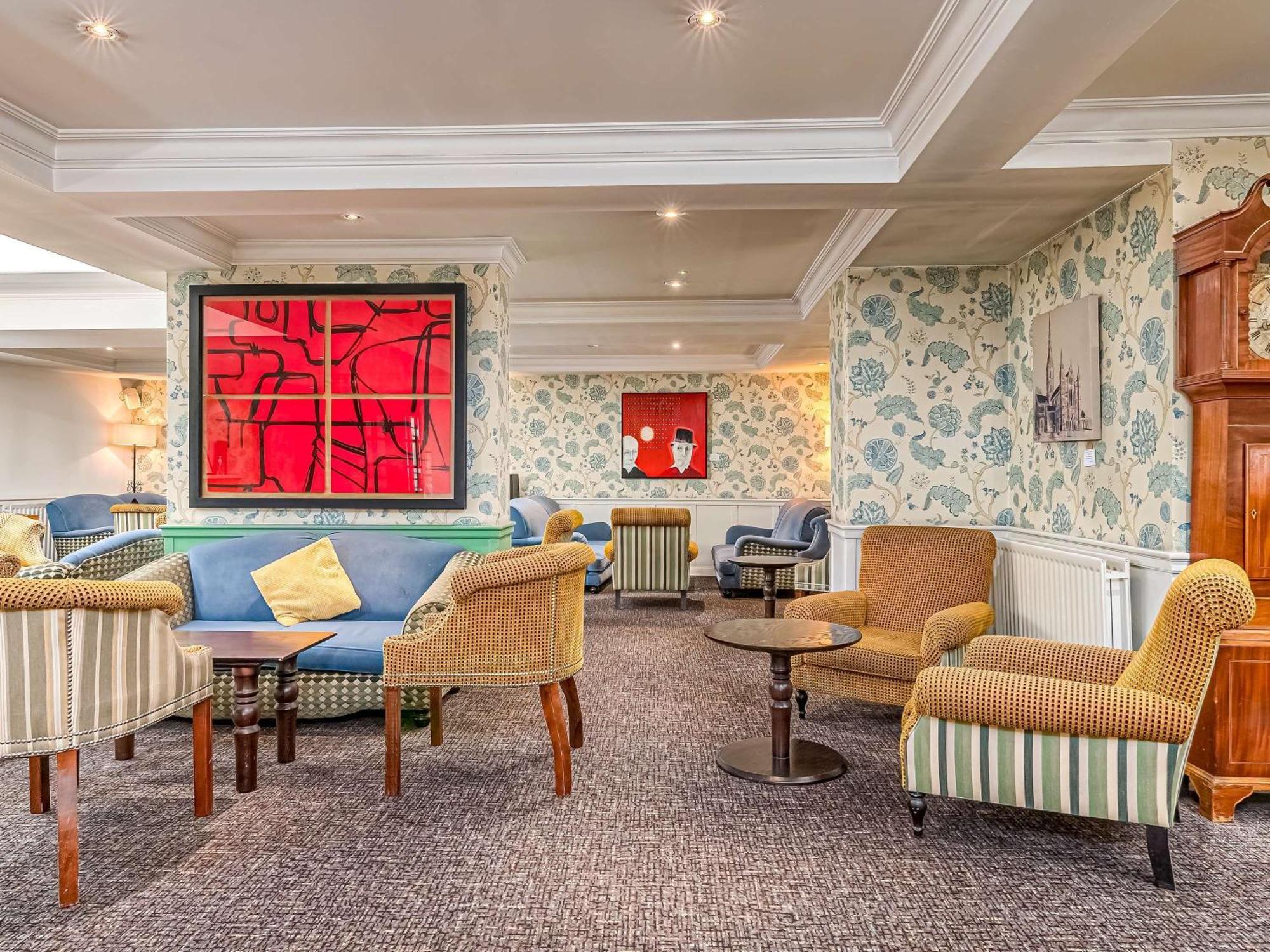 Mercure Salisbury White Hart Hotel & Apartments Экстерьер фото